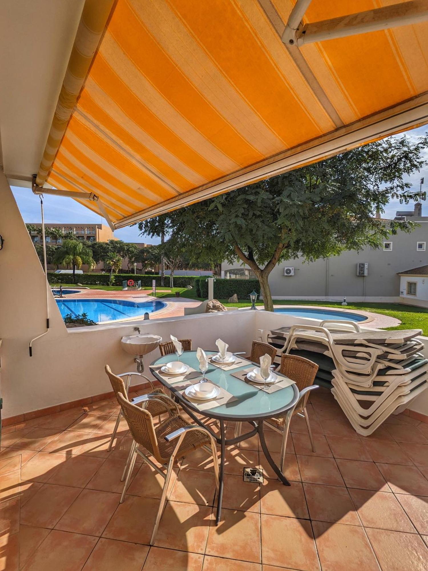 Townhouse 700M From Sao Rafael Beach Albufeira Luaran gambar