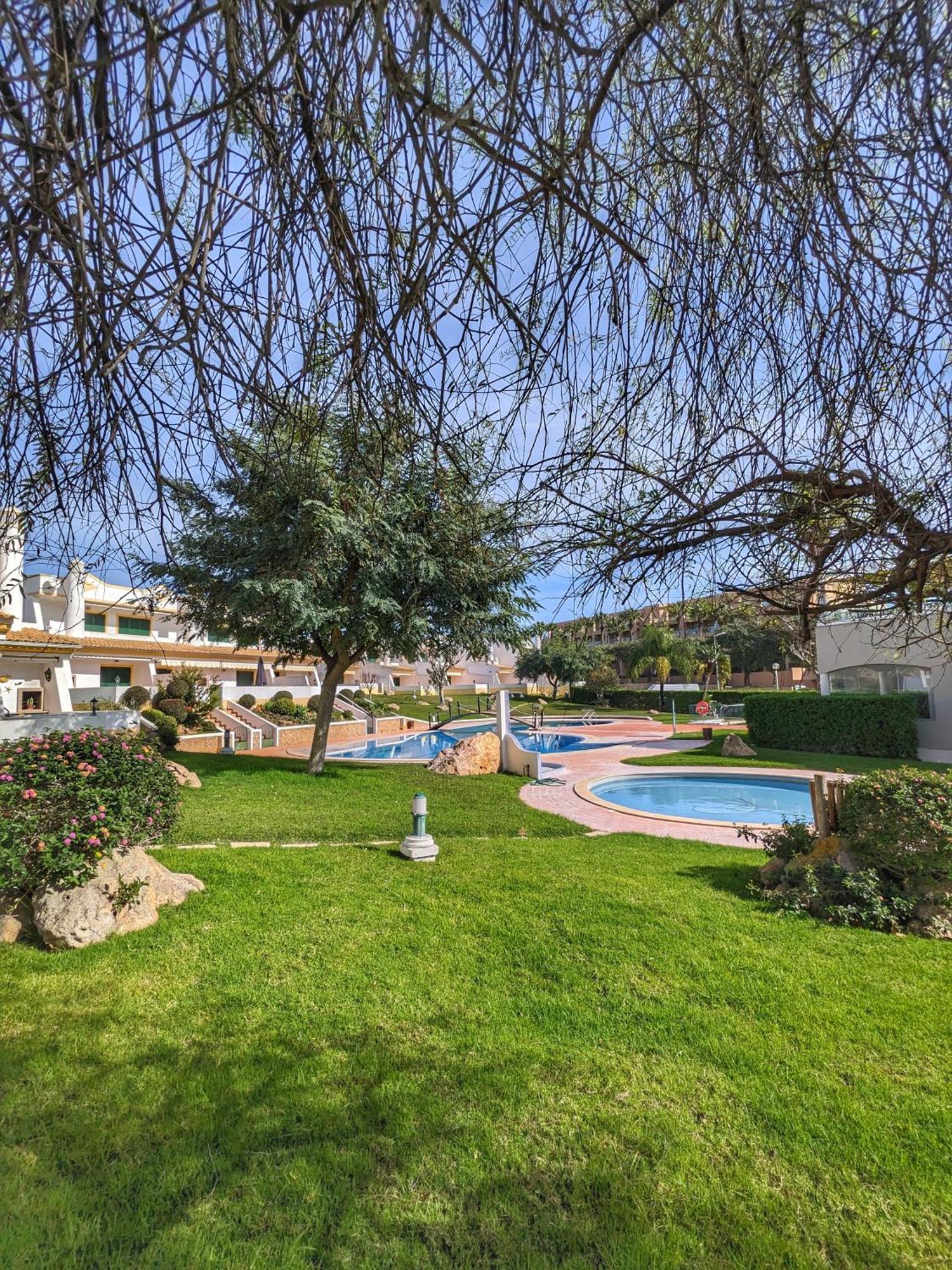 Townhouse 700M From Sao Rafael Beach Albufeira Luaran gambar